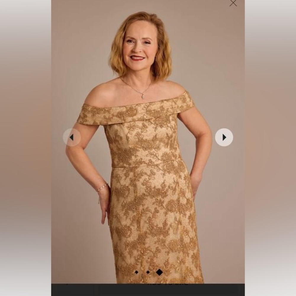 Oleg Cassini size 16 NWT Off Shoulder Lace Golden Gown